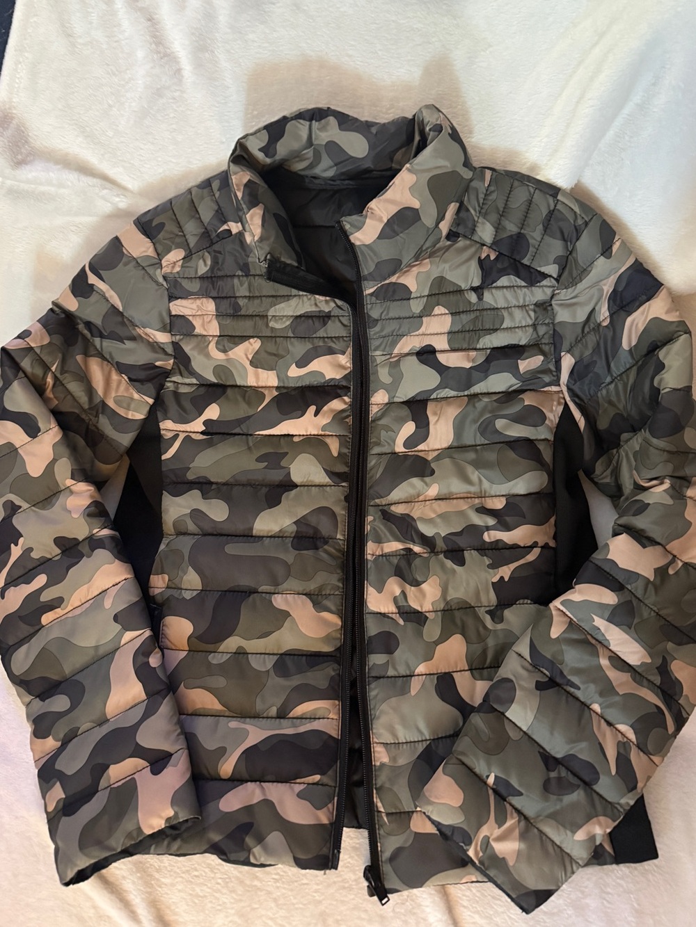 Women’s Camo Puffer Jacket